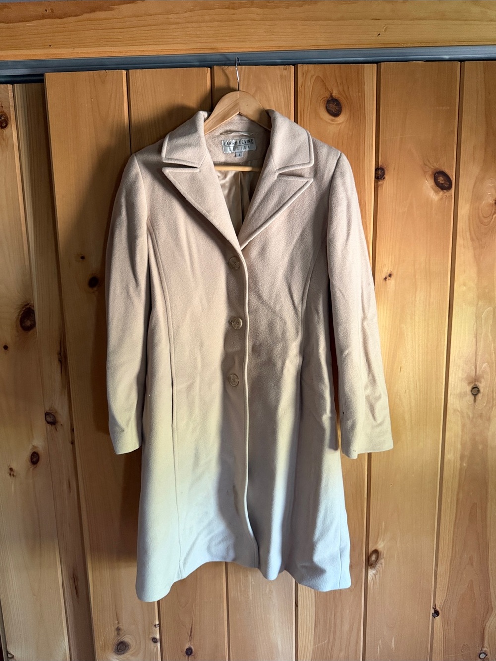 Larry Levine Cream Lambswool and Cashmere Single-Breasted Wool Trench Coat